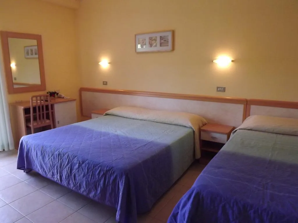 Hotel Rita Riccione 2*,