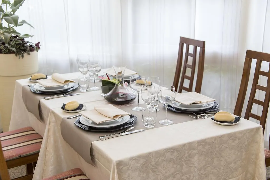Hotel Rita Riccione 2*,  Italy